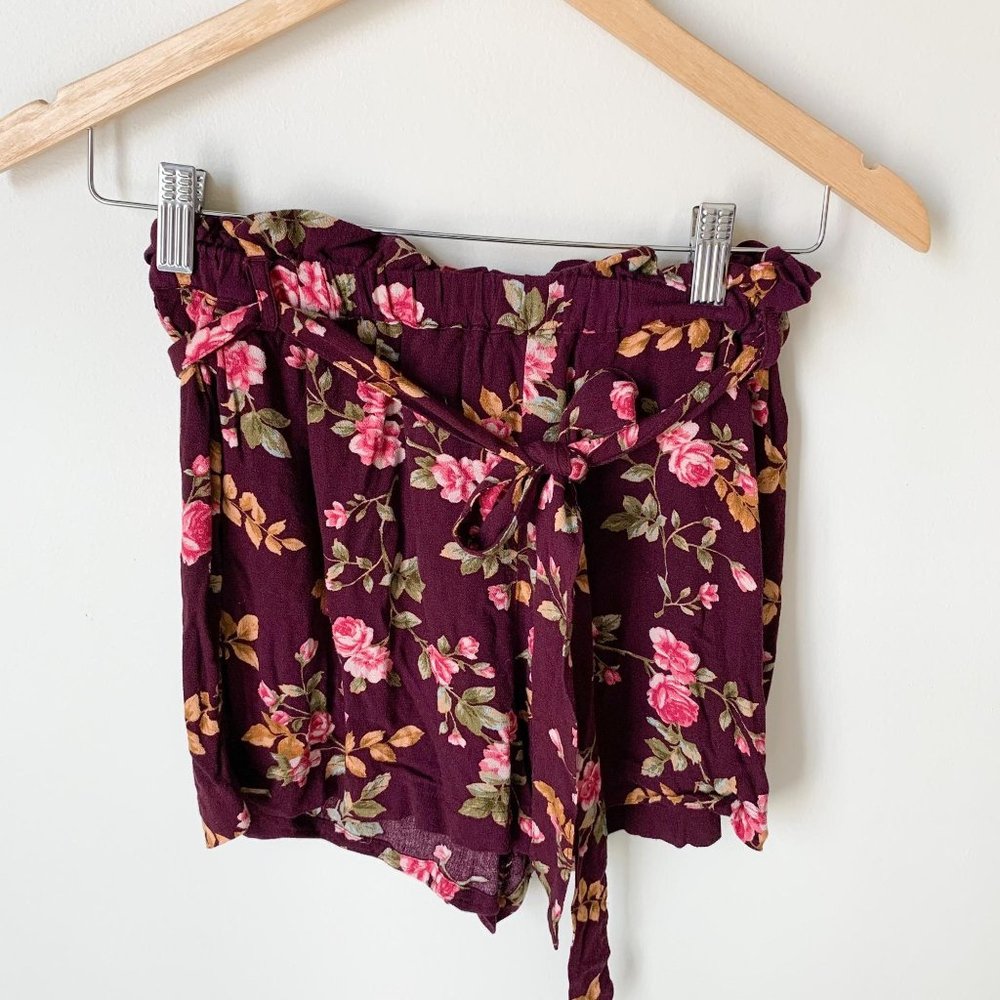 American Eagle Floral Shorts XS